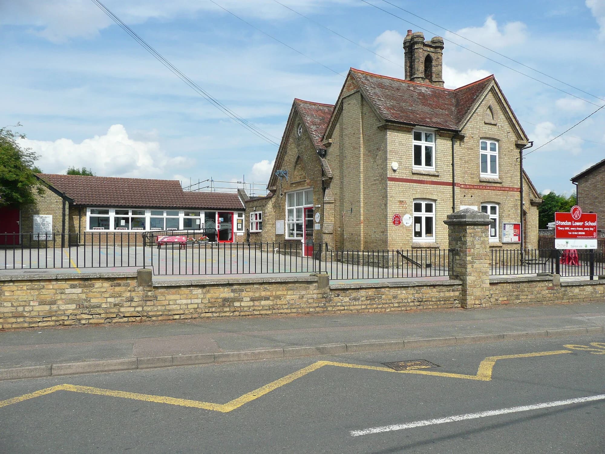 Vets in Lower Stondon